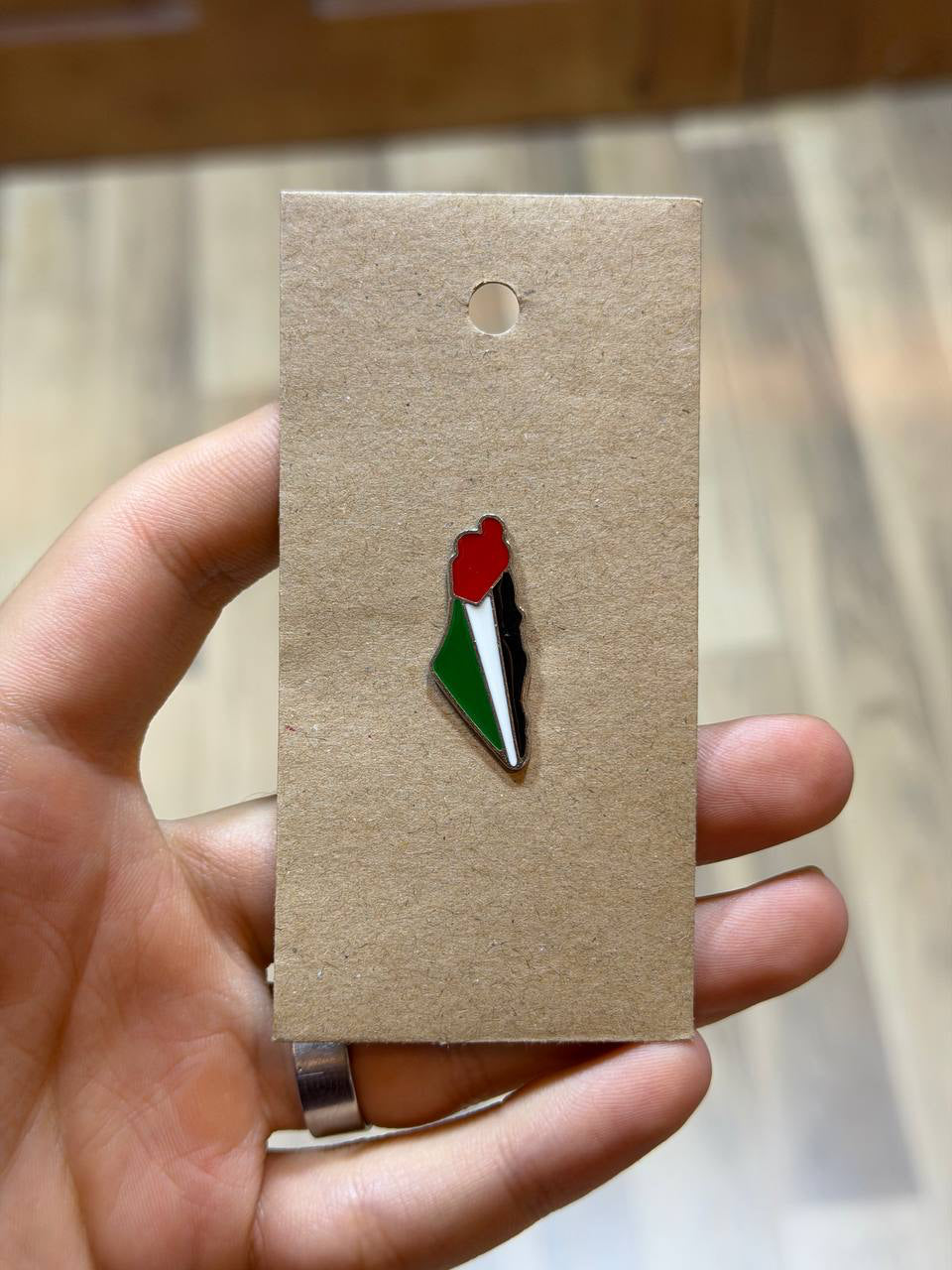 بروش معدني خريطة فلسطين بالعلم للملابس